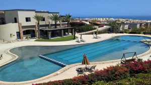 High-End Las Ventanas Cabos