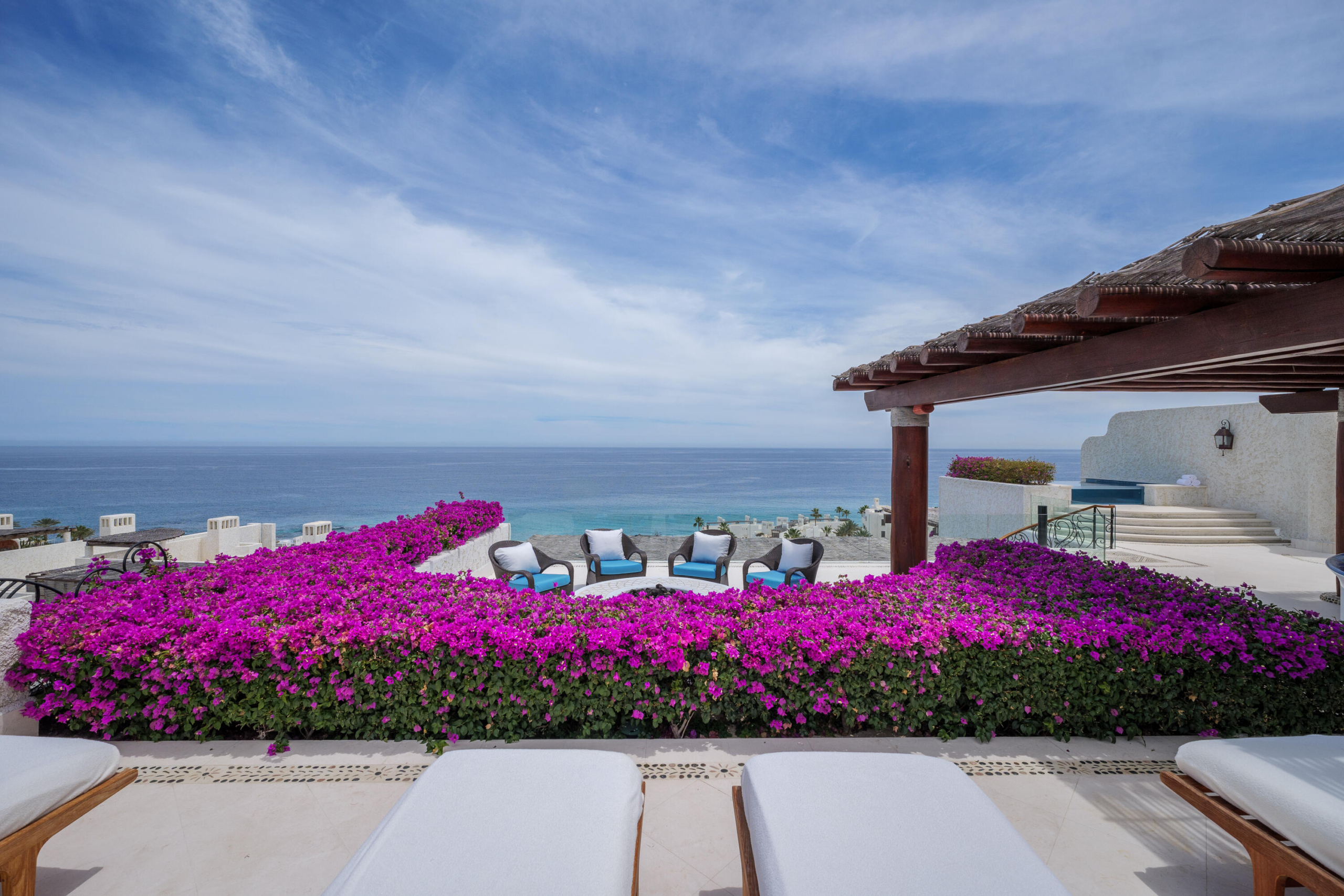 Las Ventanas Las Ventanas Luxurious 3-bedroom, 3.5-bath residence at Las Ventanas al Paraíso, A Rosewood Resort. This tranquil retreat features an expansive ocean- for sale